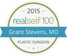 Realself Top 100 Plastic Surgeons Logo
